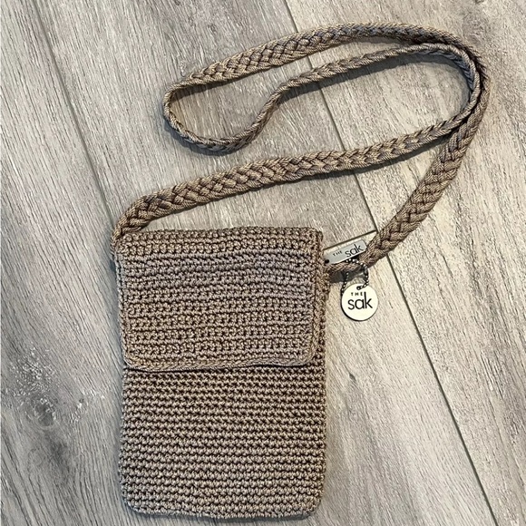 THE SAK Crocheted Shoulder Crossbody Purse Handbag Small Bag-  Taupe - Picture 1 of 7
